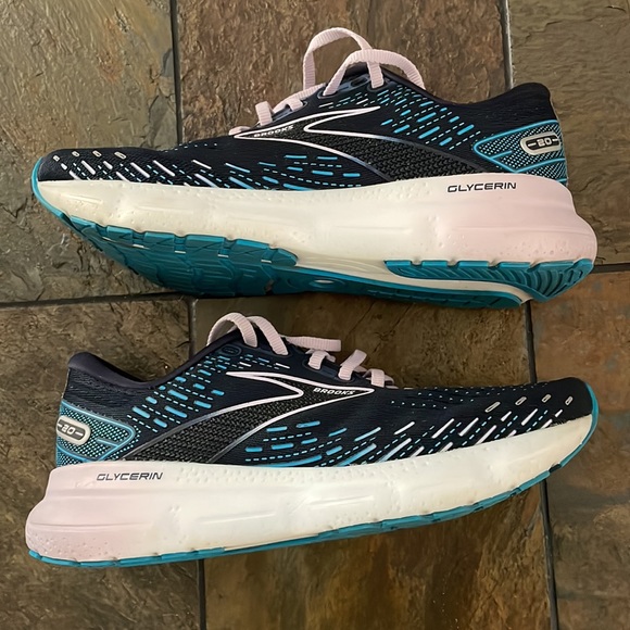 Brooks Athletic Shoes- Cushion Neutral- Navy with Teal dots- size 8 - Picture 7 of 15